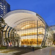 3 fki podium exterior